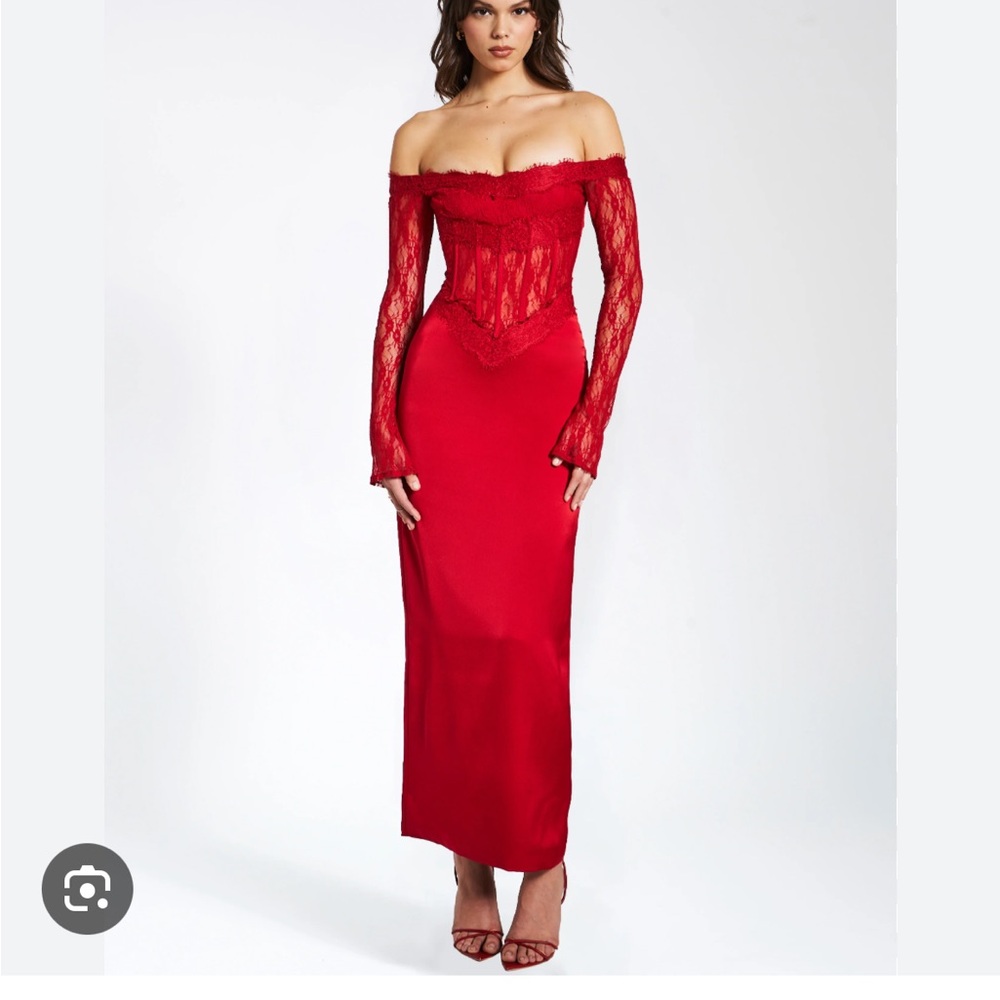 Miss circle nessa Red Lace Satin Corset Maxi Dress in small
